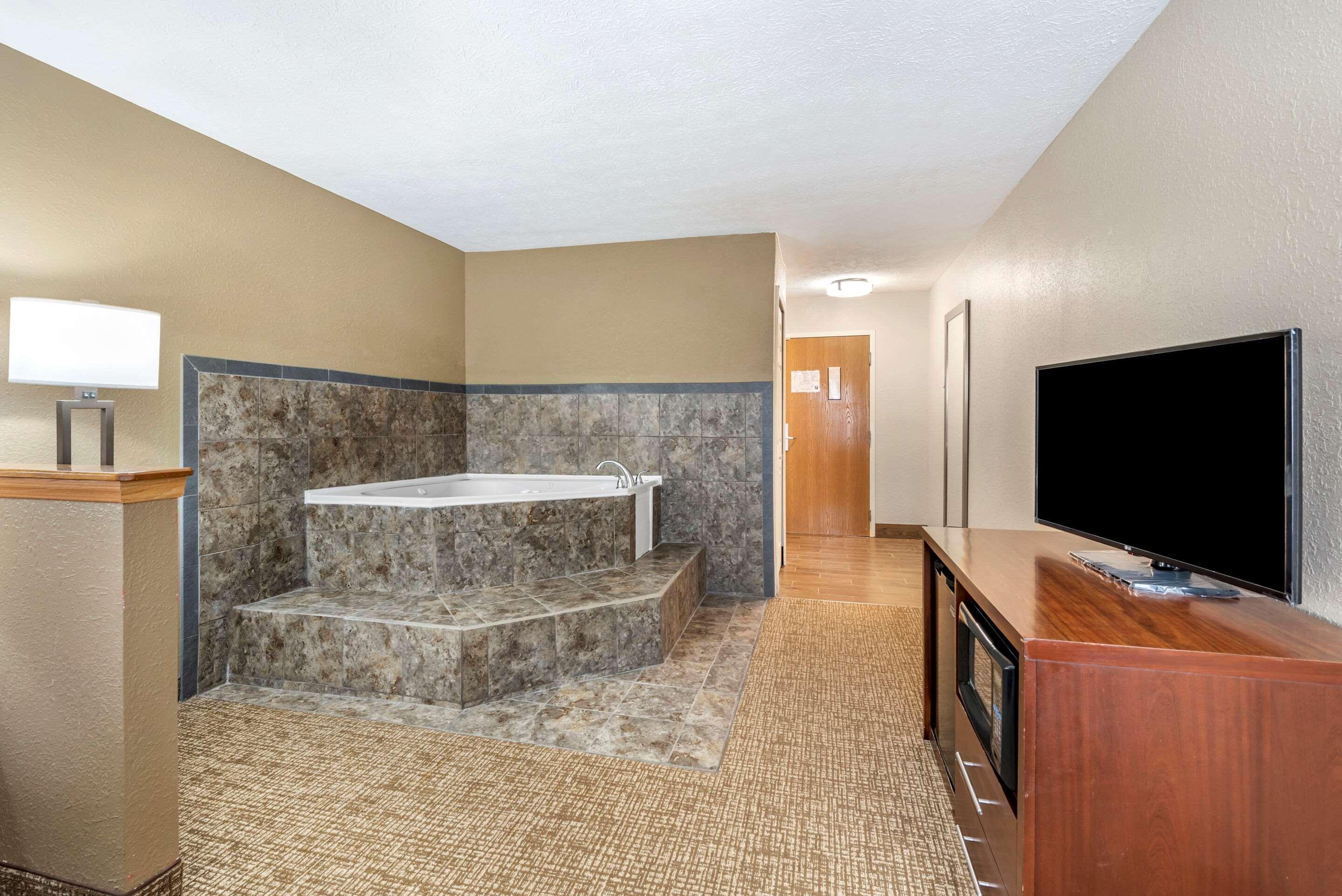 Comfort Inn & Suites Cincinnati Eastgate Kültér fotó