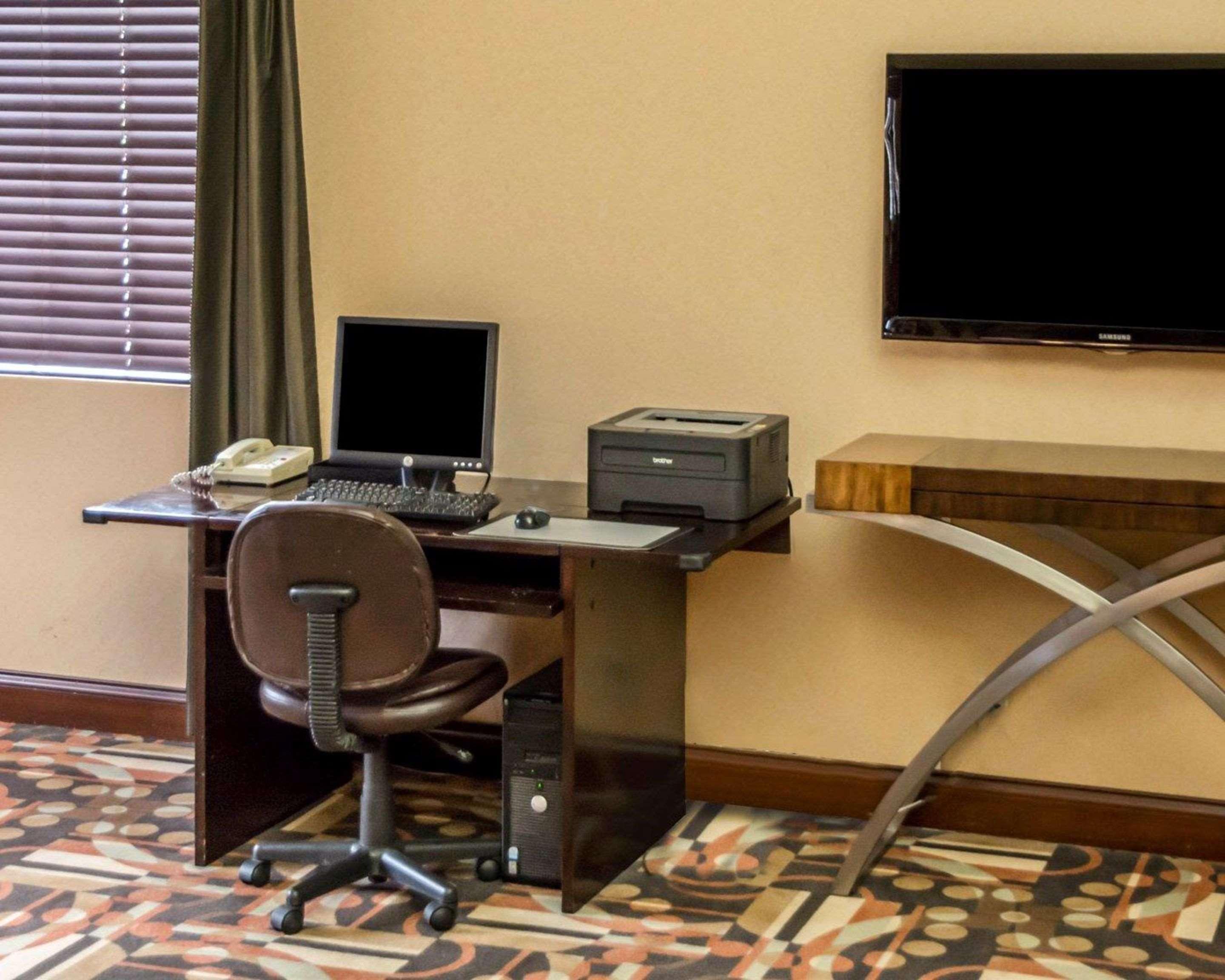 Comfort Inn & Suites Cincinnati Eastgate Kültér fotó
