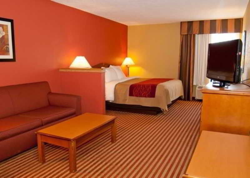 Comfort Inn & Suites Cincinnati Eastgate Kültér fotó