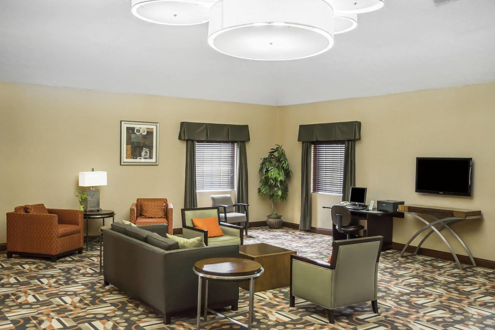 Comfort Inn & Suites Cincinnati Eastgate Kültér fotó